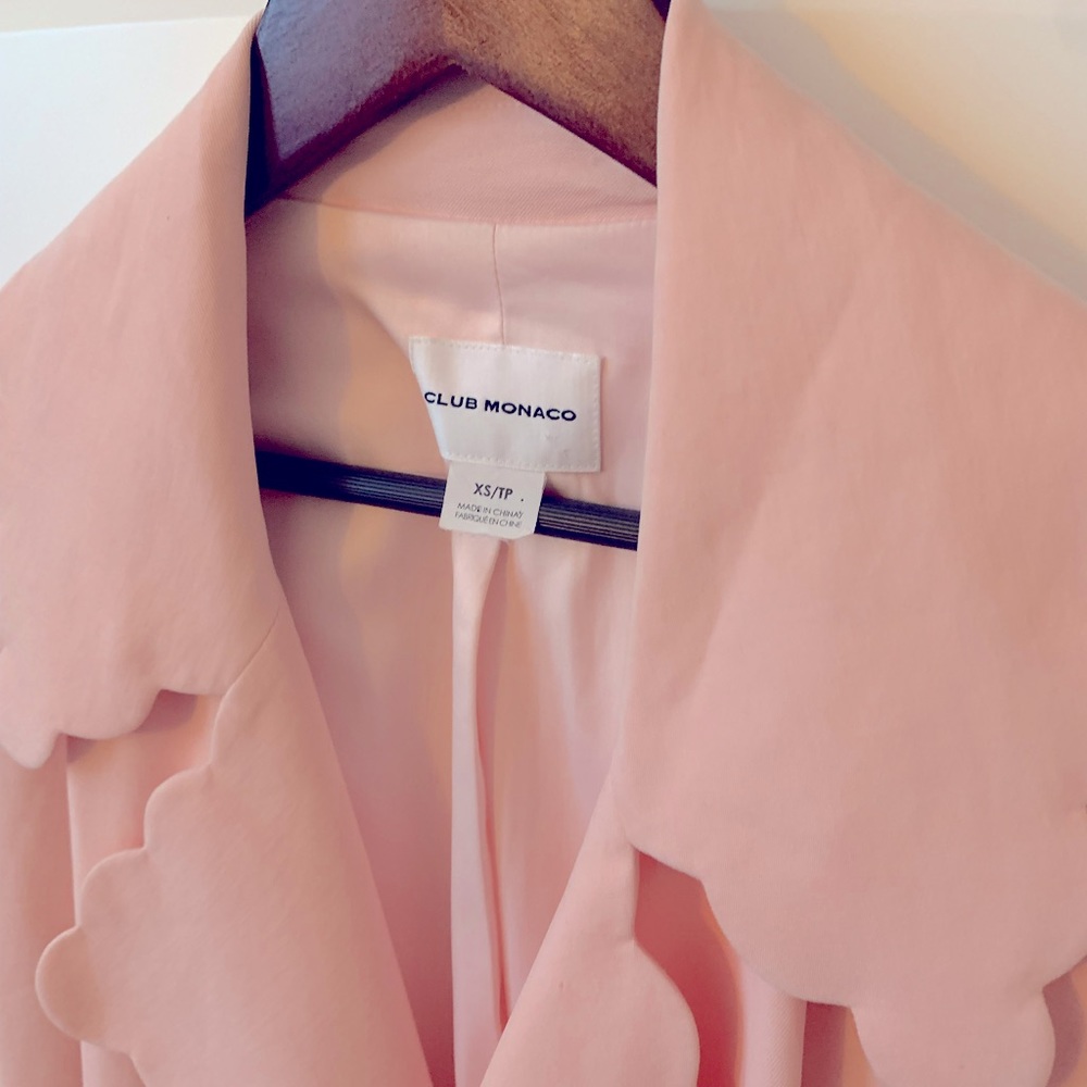 Club Monaco Frederikka blush trench coat, XS.